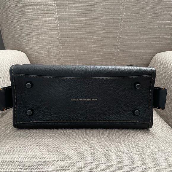 ⛄️SOLD Coach Rogue 31 With Pyramid Eye - Picture 6 of 16